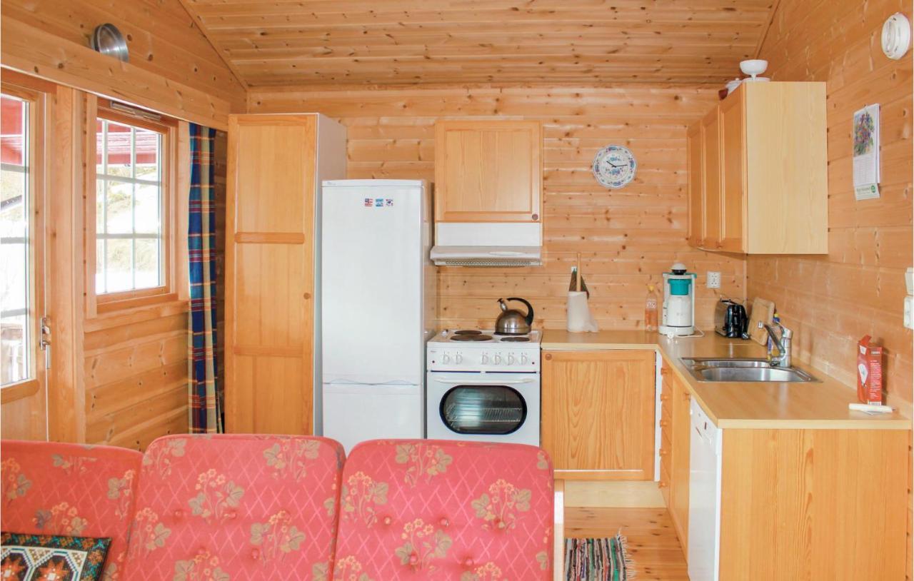 Cozy Home In Fjaerland With House A Mountain View Екстериор снимка