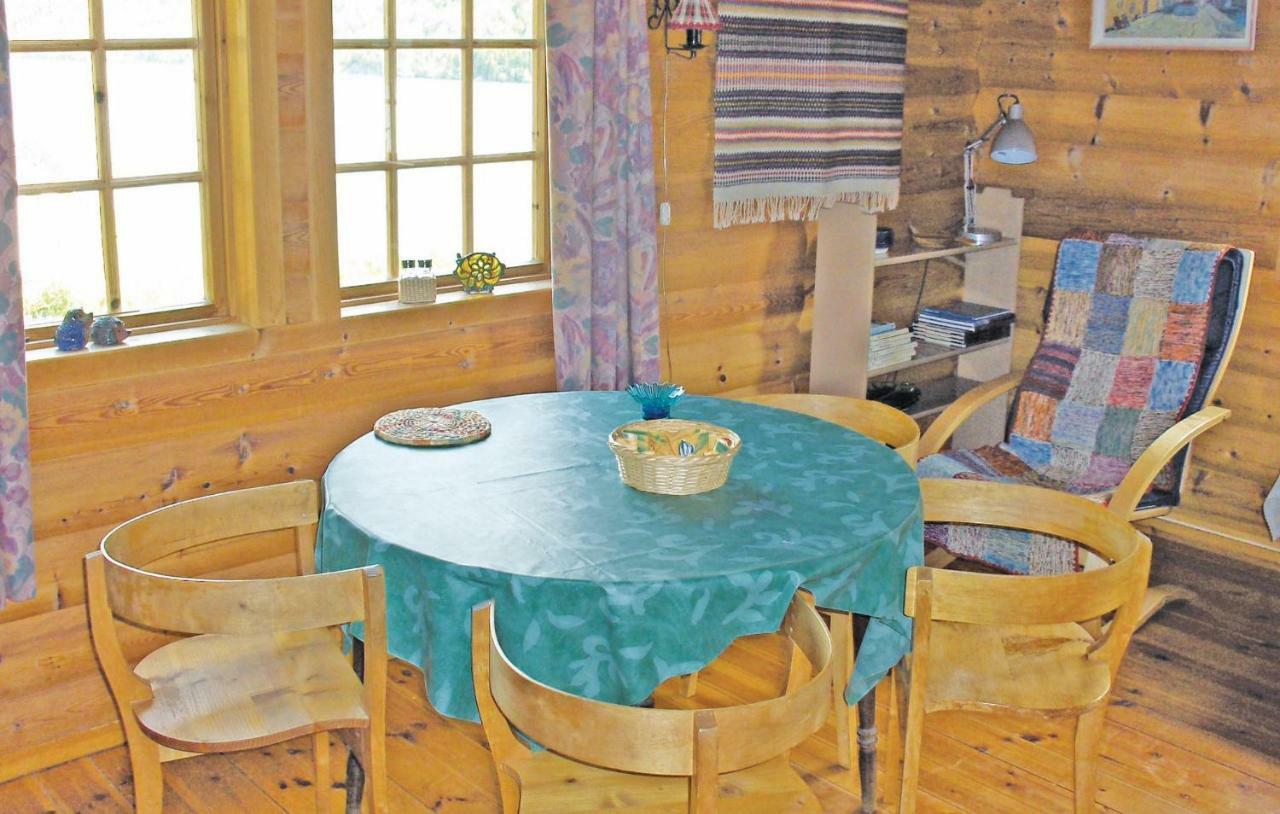 Cozy Home In Fjaerland With House A Mountain View Екстериор снимка