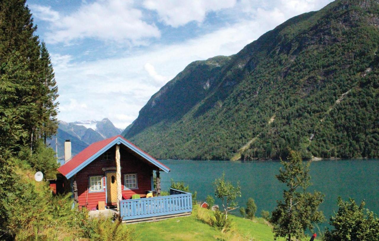Cozy Home In Fjaerland With House A Mountain View Екстериор снимка